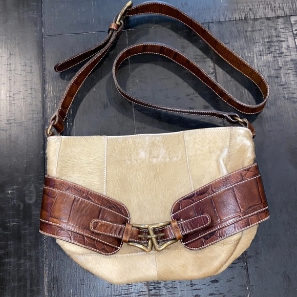 Guia’s Italian Leather Crossbody Purse.​​​​ - Picture 1 of 12
